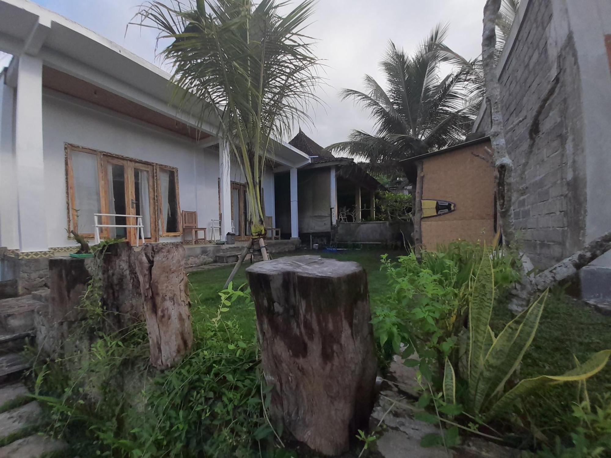 The Nyamo Surf & Stay Pulukan Room photo