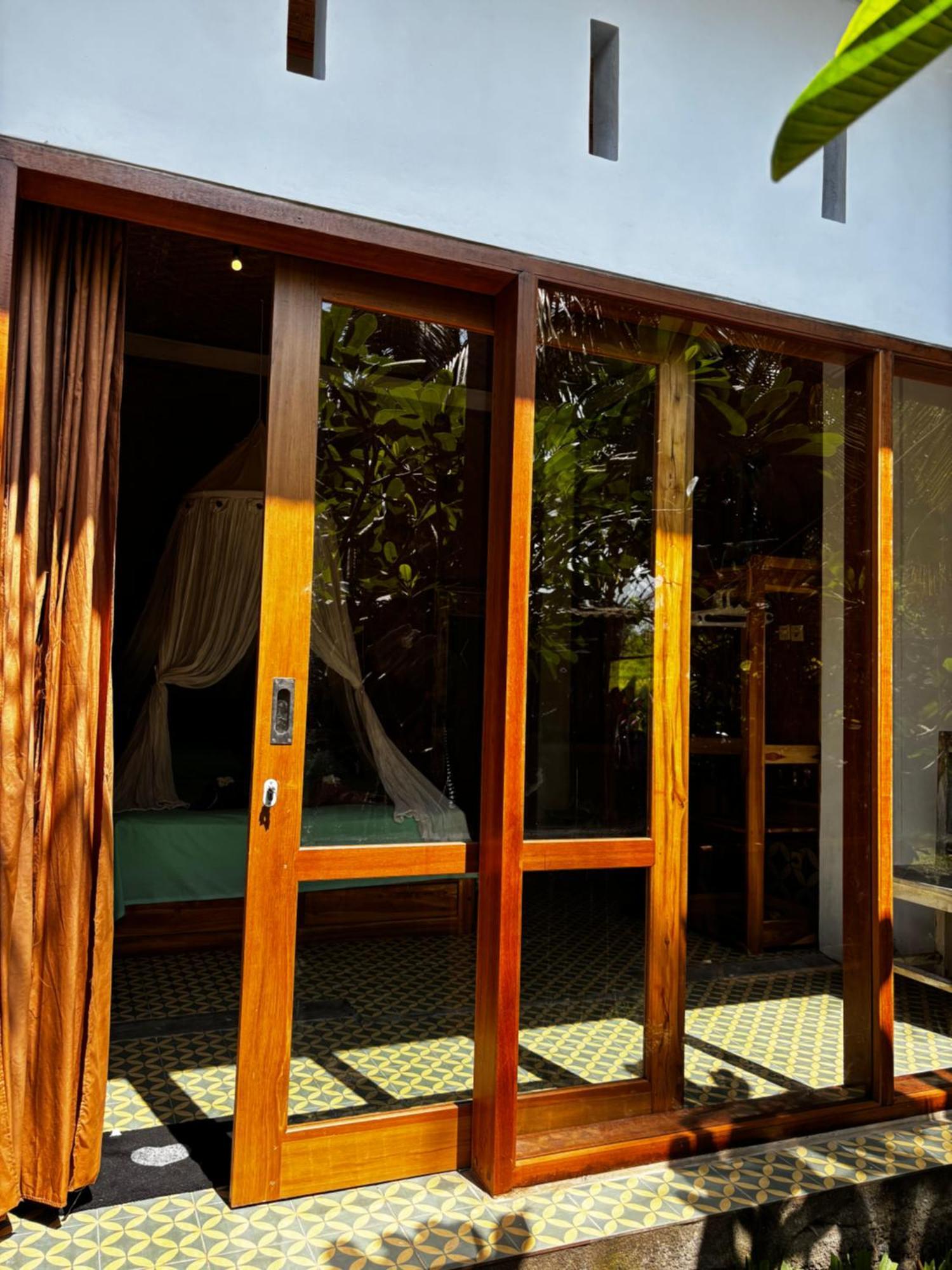 The Nyamo Surf & Stay Pulukan Exterior photo