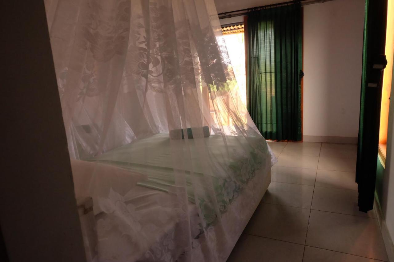 The Nyamo Surf & Stay Pulukan Exterior photo