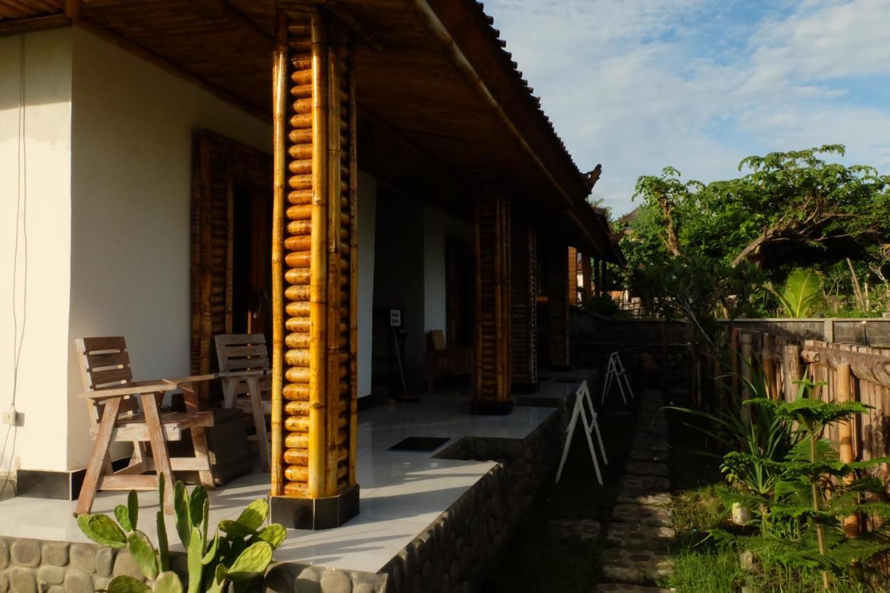 The Nyamo Surf & Stay Pulukan Exterior photo